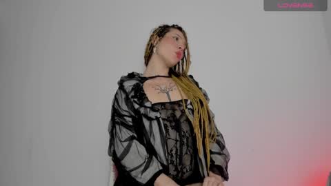 Snapshot of luna_hazard chatting on 12-05-24, 02:53 luna_hazard online show from 12-05-24, 02:53