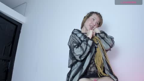 Snapshot of luna_hazard chatting on 12-05-24, 09:06 luna_hazard online show from 12-05-24, 09:06