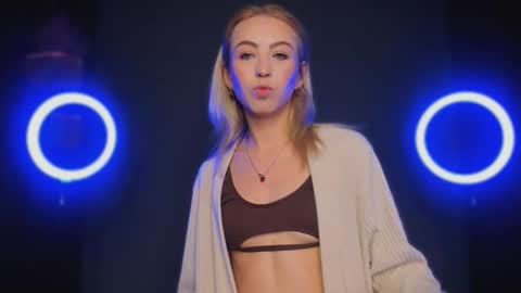 Elizabeth online show from 01-14-26, 06:19