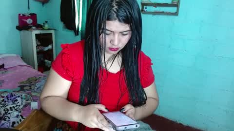 luna_india online show from 02-10-25, 08:42