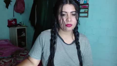 luna_india online show from 02-11-25, 08:42