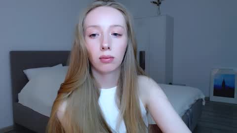Luna online show from 01-26-25, 09:07