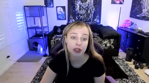 Luna online show from 05-04-26, 07:43