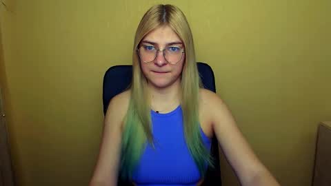 Snapshot of luna_lush_ chatting on 02-06-25, 09:11 Luna online show from 02-06-25, 09:11