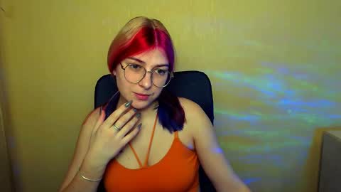 Snapshot of luna_lush_ chatting on 02-12-25, 08:49 Luna online show from 02-12-25, 08:49