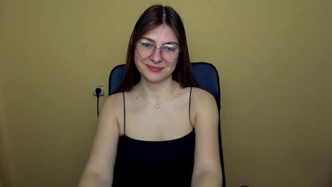 Luna online show from 03-12-26, 08:53