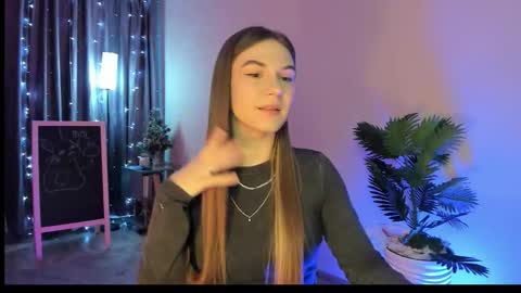 Luna online show from 02-08-26, 04:16