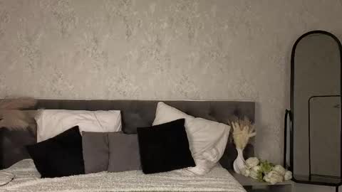 Adele online show from 04-30-26, 01:12