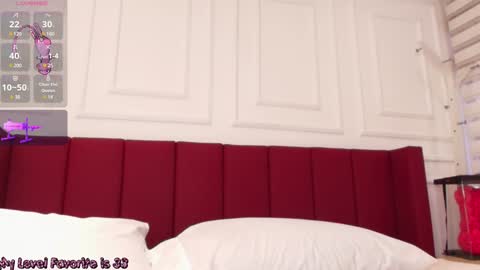 Snapshot of luna_monroe_ chatting on 02-06-25, 01:54 online show from 02-06-25, 01:54