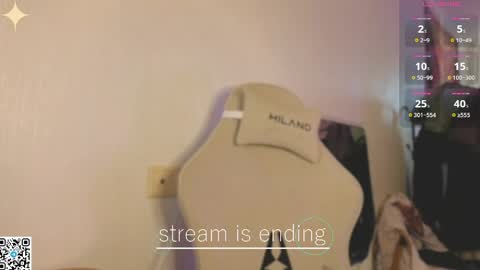 Luna online show from 04-30-26, 01:12
