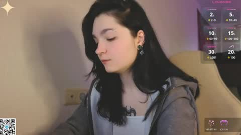 Luna online show from 05-21-26, 01:56