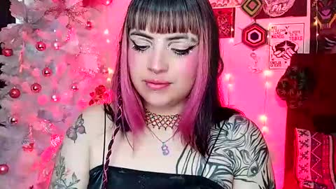 MISS LUNA  online show from 12-21-24, 08:32