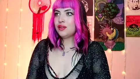 MISS LUNA  online show from 01-13-25, 03:23