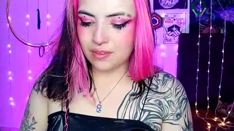 MISS LUNA  online show from 02-03-25, 10:11