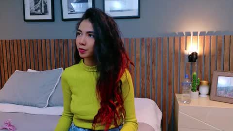 LUNA  online show from 10-01-25, 01:17