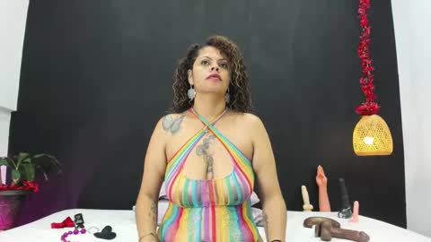 Luna online show from 09-30-25, 06:35