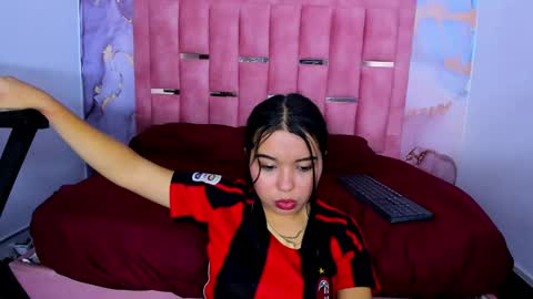 Luna  online show from 01-25-25, 03:30