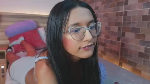 Snapshot of luna_valen chatting on 06-07-26, 03:21 luna_valen online show from 06-07-26, 03:21