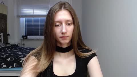 L U N A  online show from 02-16-26, 06:31