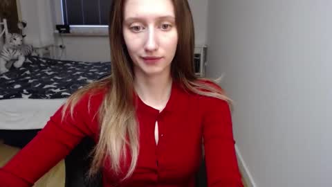 L U N A  online show from 03-02-26, 06:36