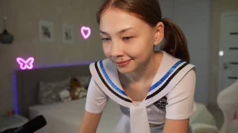 Sweet Luna online show from 05-06-26, 05:40