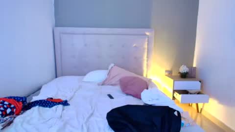 lunaa08 online show from 02-09-26, 02:15