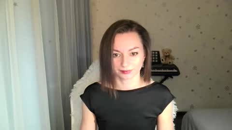 lunaa_bluee online show from 11-13-25, 08:08