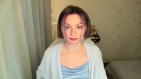 lunaa_bluee online show from 04-23-26, 09:39