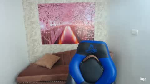 Snapshot of lunaa_m_ chatting on 01-07-25, 07:17 lunaa_m_ online show from 01-07-25, 07:17