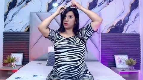 Lunaa rossee  online show from 04-11-26, 07:51