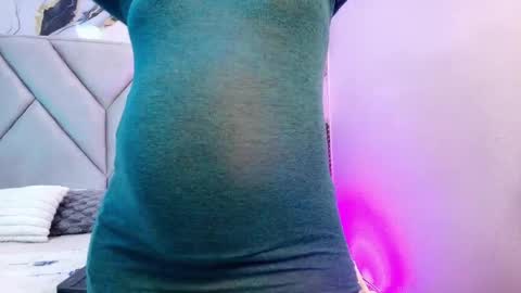 Lunaa rossee  online show from 04-15-26, 07:32
