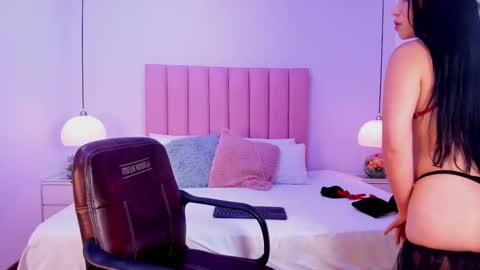 Snapshot of lunaa_skye chatting on 10-06-25, 04:59 lunaa_skye online show from 10-06-25, 04:59