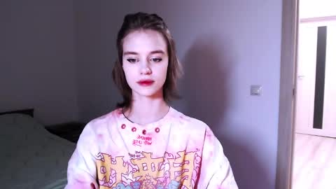 Luna online show from 12-28-24, 08:04
