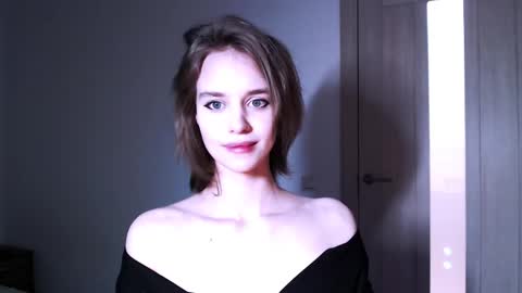 Luna online show from 12-29-24, 08:04