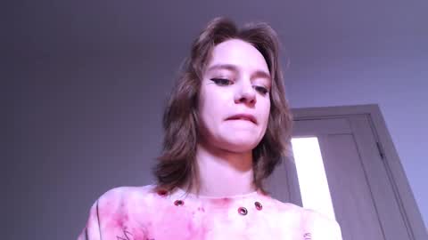 Luna online show from 01-22-25, 02:04