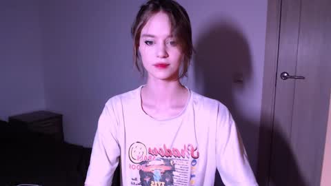Luna online show from 02-06-25, 11:48