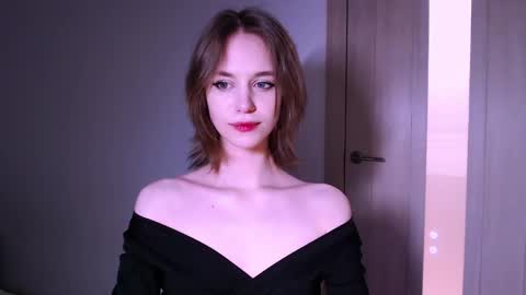 Luna online show from 02-08-25, 03:19