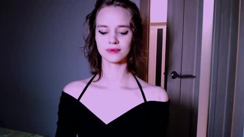 Luna online show from 02-19-25, 02:23
