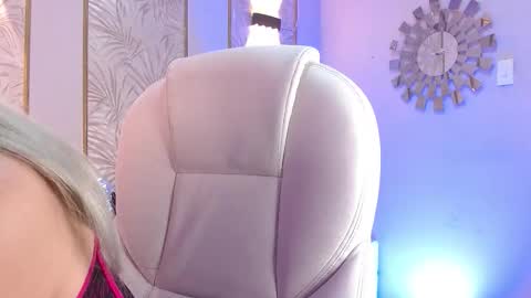 Luna online show from 10-08-25, 04:10