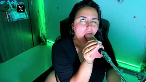 Luna Hatzel online show from 12-10-24, 07:37