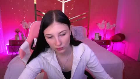 lunaamay online show from 04-27-26, 06:33