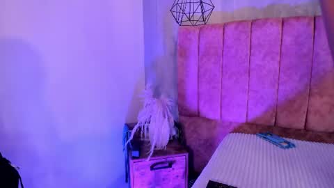 luna arias online show from 06-19-26, 08:45
