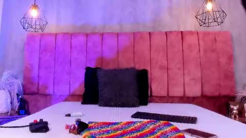 luna arias online show from 06-26-26, 08:02