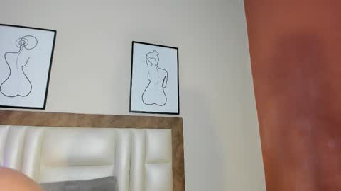 Luna Aspen online show from 09-20-25, 05:58