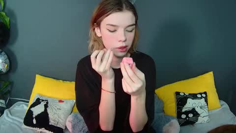 Snapshot of lunaastar_ chatting on 12-03-24, 08:16 lunaastar_ online show from 12-03-24, 08:16