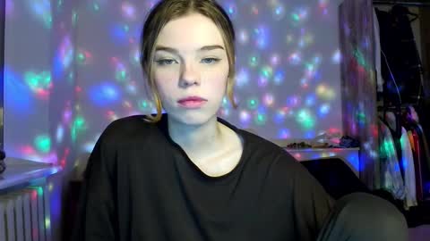 Snapshot of lunaastar_ chatting on 12-06-24, 04:38 lunaastar_ online show from 12-06-24, 04:38