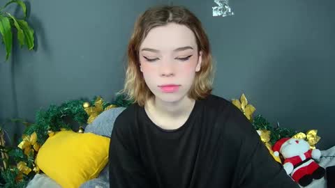 Snapshot of lunaastar_ chatting on 12-20-24, 10:49 lunaastar_ online show from 12-20-24, 10:49