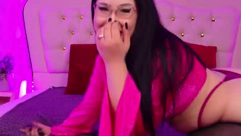 lunababe_ online show from 05-11-26, 11:16