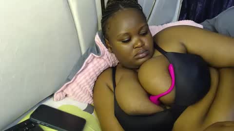 lunabloom01 online show from 03-23-26, 09:24