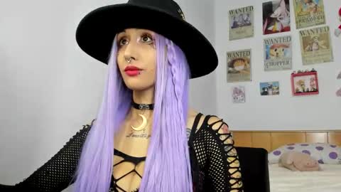 Snapshot of lunacristal_moon chatting on 05-28-26, 07:49 lunacristal_moon online show from 05-28-26, 07:49